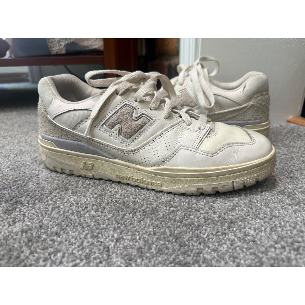 New Balance 550 Sea Salt Macadamia Nut Mens 9 Sneakers Cream Suede